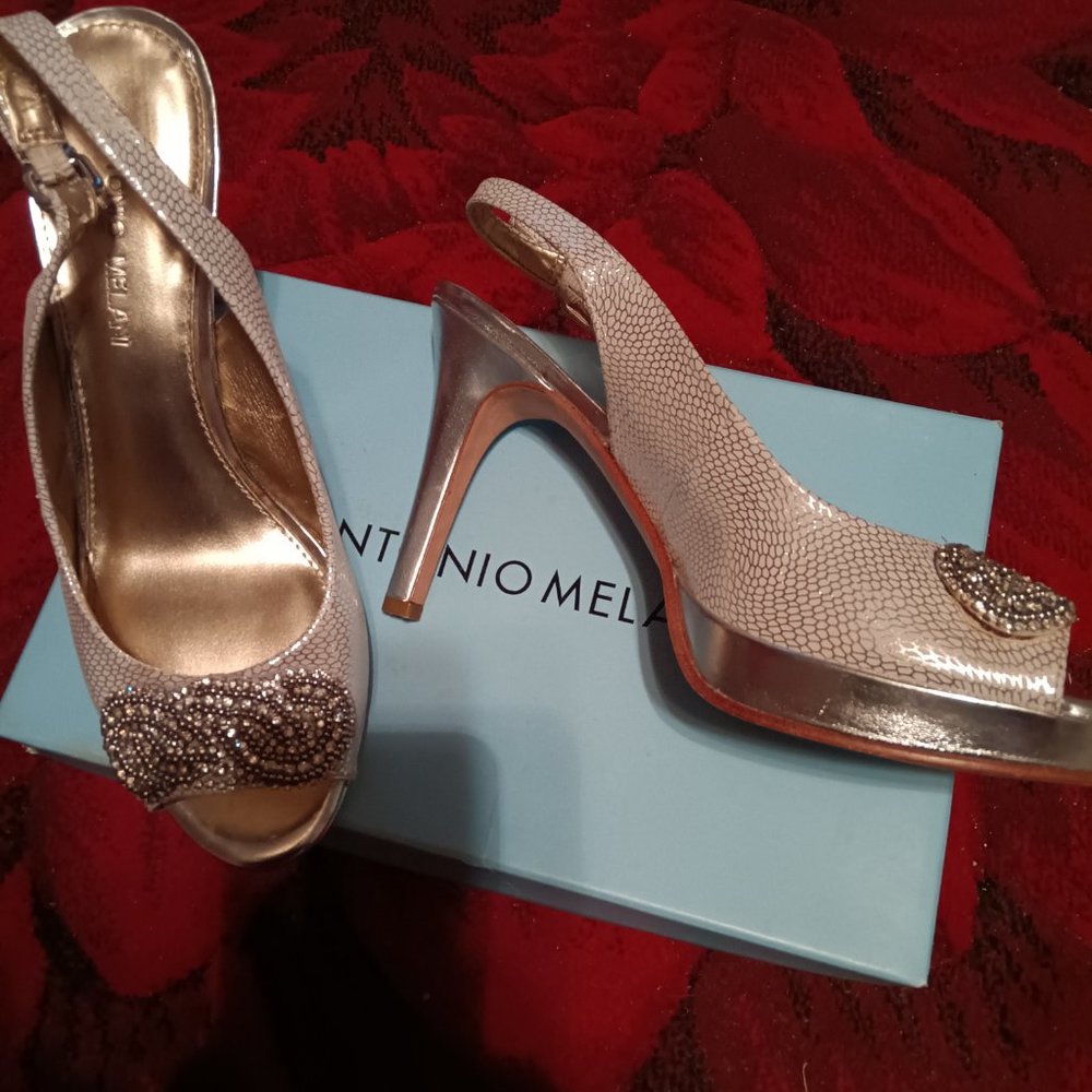 Formal shoes